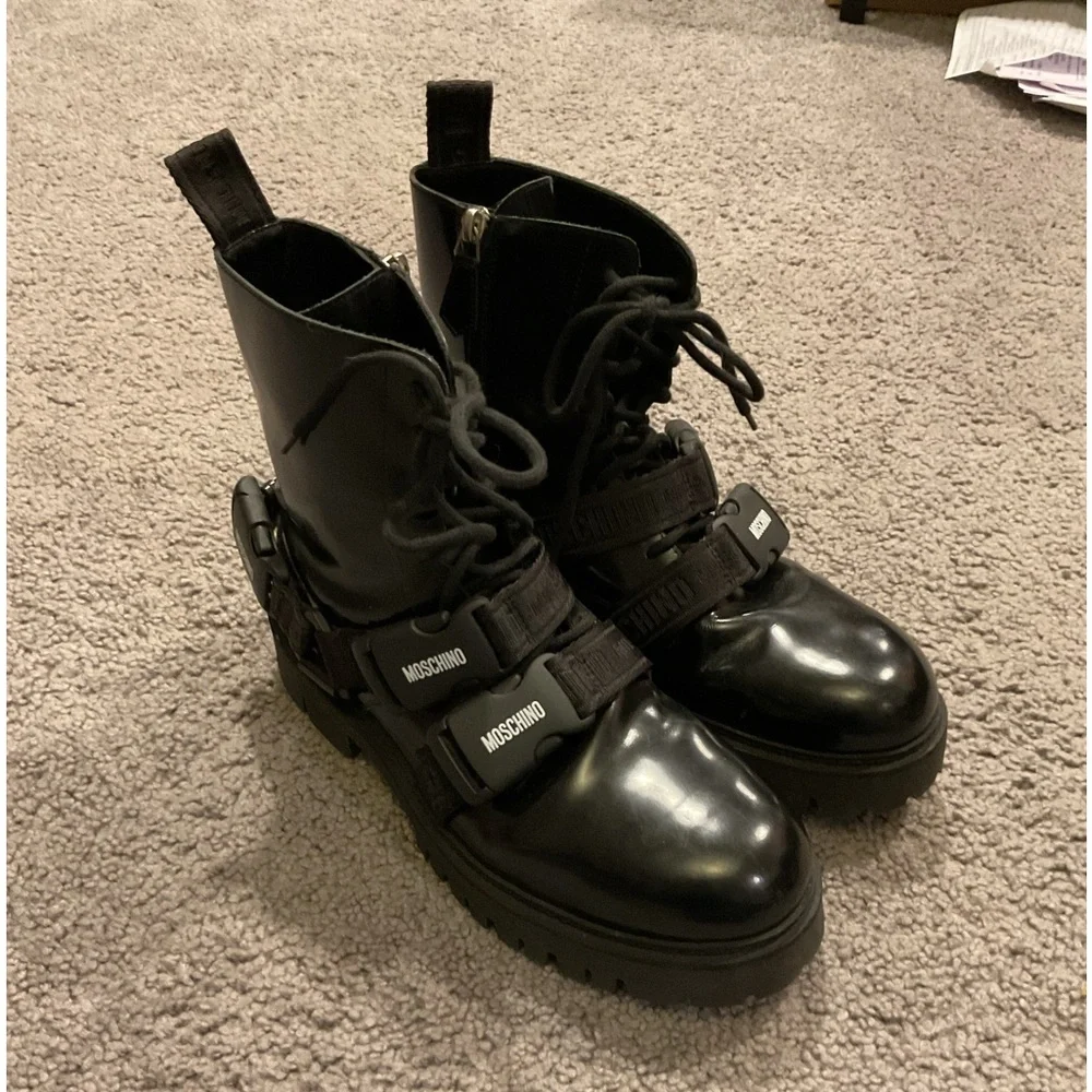 Moschino Italy Signature Strap Black Leather Combat MOTO Boots Platform Shoes 41 - Picture 11 of 11